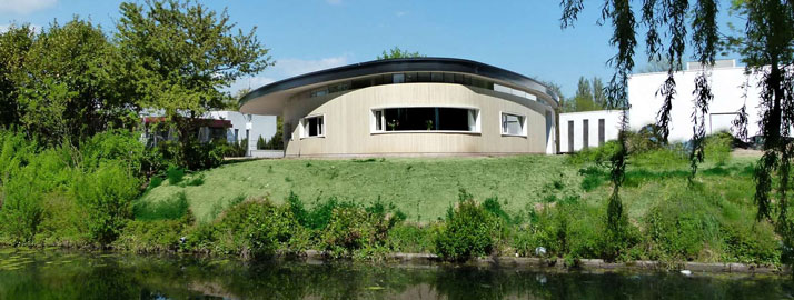 Satelliet gebouw Satelliet gebouw